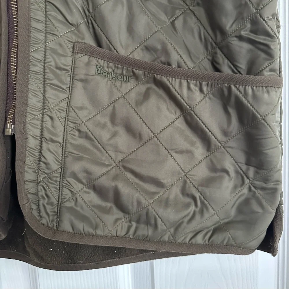 Barbour quilted vest, men’s large - Picture 6 of 9